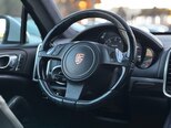 Porsche Cayenne Turbo-12