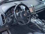 Porsche Cayenne Turbo-14