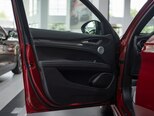 Alfa Romeo Stelvio-6