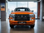 Mitsubishi L200-1