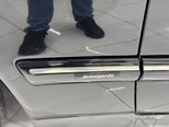 Mercedes E 240-10