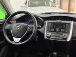 Toyota Corolla Fielder-13