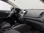 Kia Cerato-9