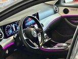 Mercedes E 200-11