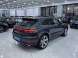 Porsche Macan-5