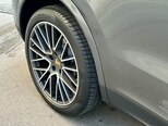 Porsche Cayenne-21