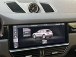 Porsche Cayenne-16