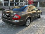 Mercedes E 220 d-6