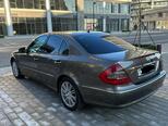 Mercedes E 220 d-5
