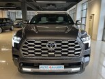 Toyota Sequoia-1