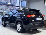 Toyota RAV4-8