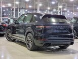 Porsche Cayenne-13