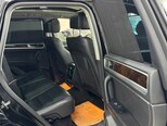 Volkswagen Touareg-9