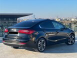 Kia Cerato-5