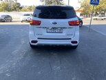 Kia Carnival-3