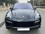Porsche Cayenne-1