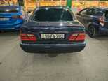 Mercedes E 220 d-2