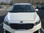 Kia Carnival-1