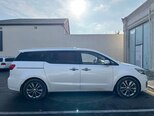 Kia Carnival-4
