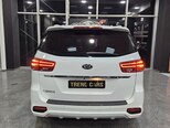 Kia Carnival-9