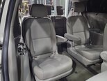 Kia Carnival-19