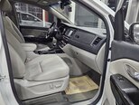 Kia Carnival-16