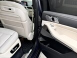 BMW X7-8