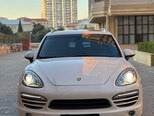 Porsche Cayenne-1