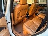 Porsche Cayenne-7