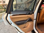 Porsche Cayenne-8