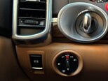 Porsche Cayenne-10