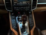 Porsche Cayenne-11
