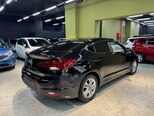 Hyundai Elantra-10