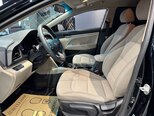 Hyundai Elantra-17