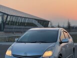 Toyota Prius-2