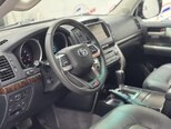 Toyota Land Cruiser-17