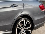 Mercedes E 220-11
