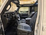 Jeep Wrangler-12