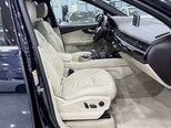 Audi Q7-12