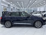 Audi Q7-4