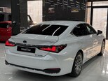 Lexus ES 300h-5