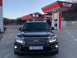 Lexus LX 570-1