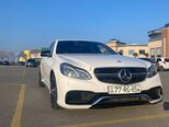 Mercedes E 220 d-5