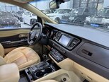 Kia Carnival-9