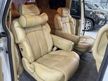 Kia Carnival-12