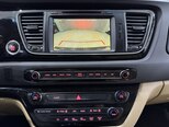Kia Carnival-16