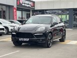 Porsche Cayenne GTS-2