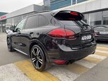 Porsche Cayenne GTS-8