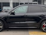 Porsche Cayenne GTS-12
