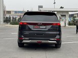Kia Carnival-5